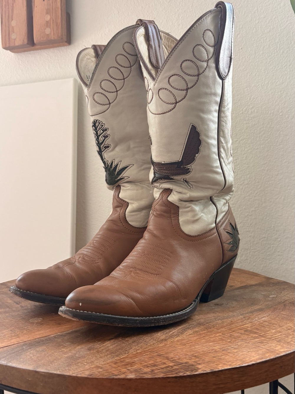 Women's Two-Tone Western Heeled Boots - Brown and Cream